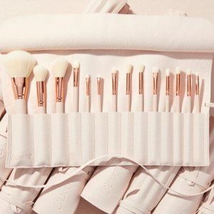 Colourpop Ultimate Brush Roll Kit!!!BNIB!!!